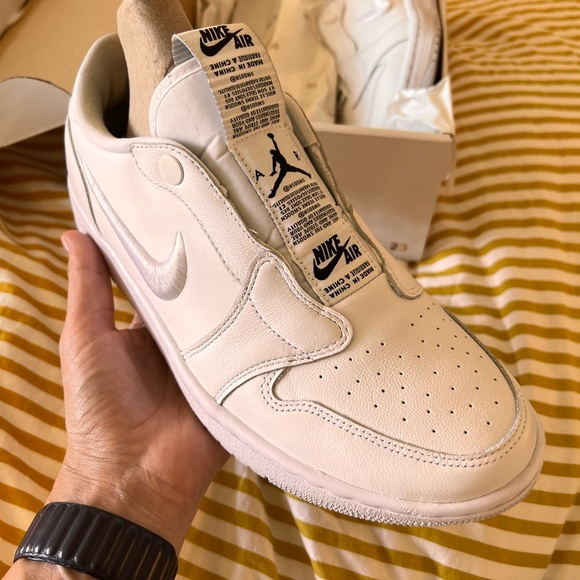 Women’s Air Jordan 1 ret low slip - Picture 2 of 11